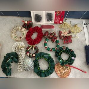 Mix Lot Christmas Holiday Loose Trinkets To Make DIY Ornaments Arts & Crafts